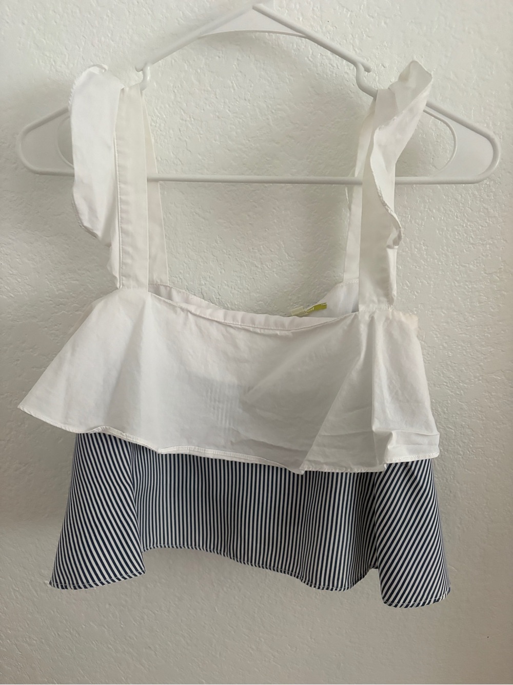 Gianni Bini White Blouse with Lime Brand Tag